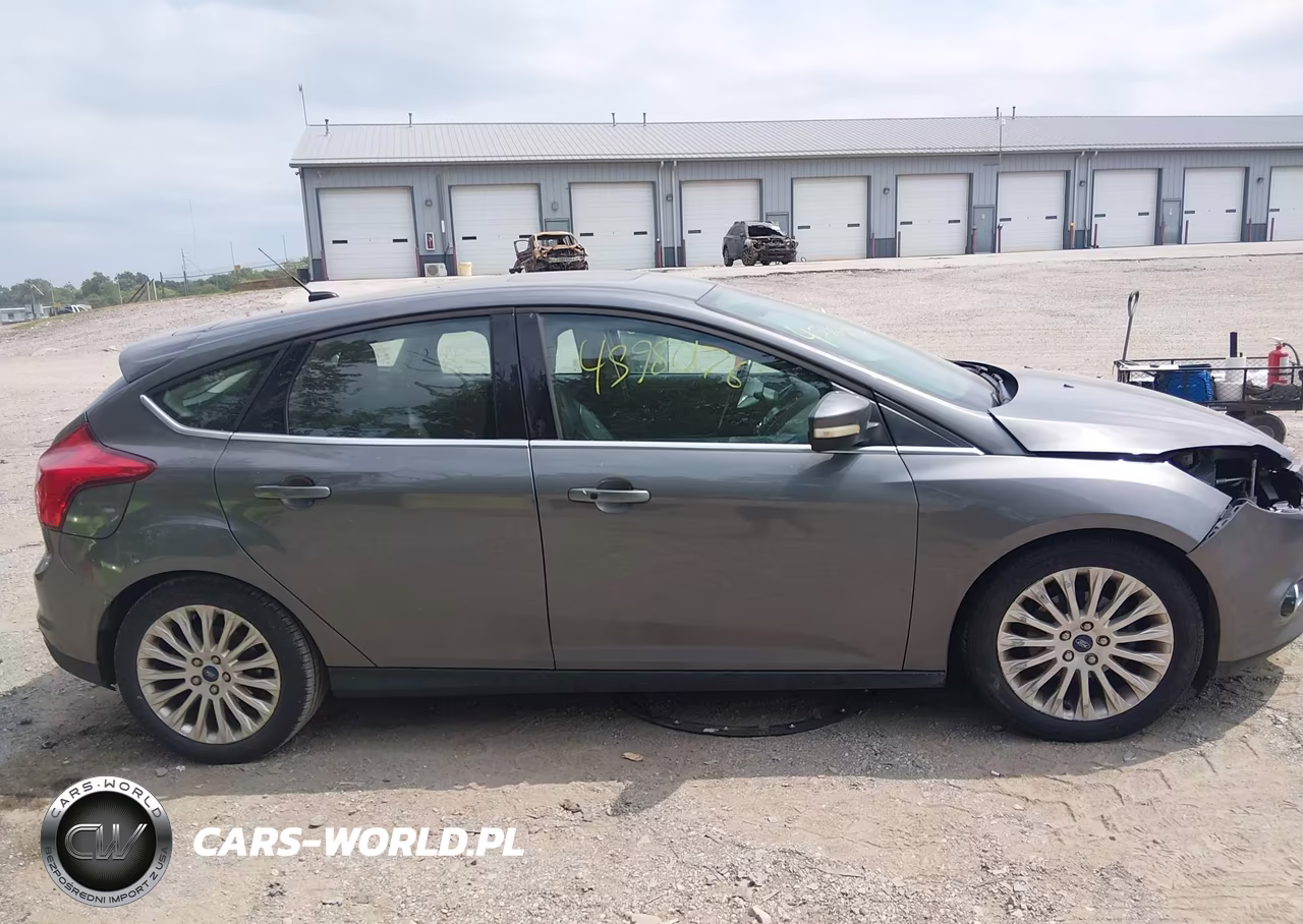 2012 Ford Focus Titanium VIN:1FAHP3N26CL312178 - 14
