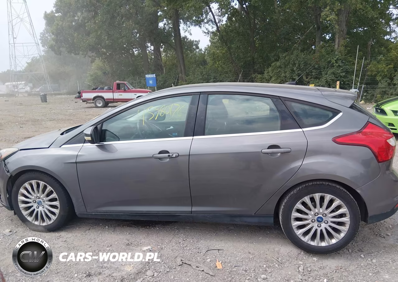 2012 Ford Focus Titanium VIN:1FAHP3N26CL312178 - 15