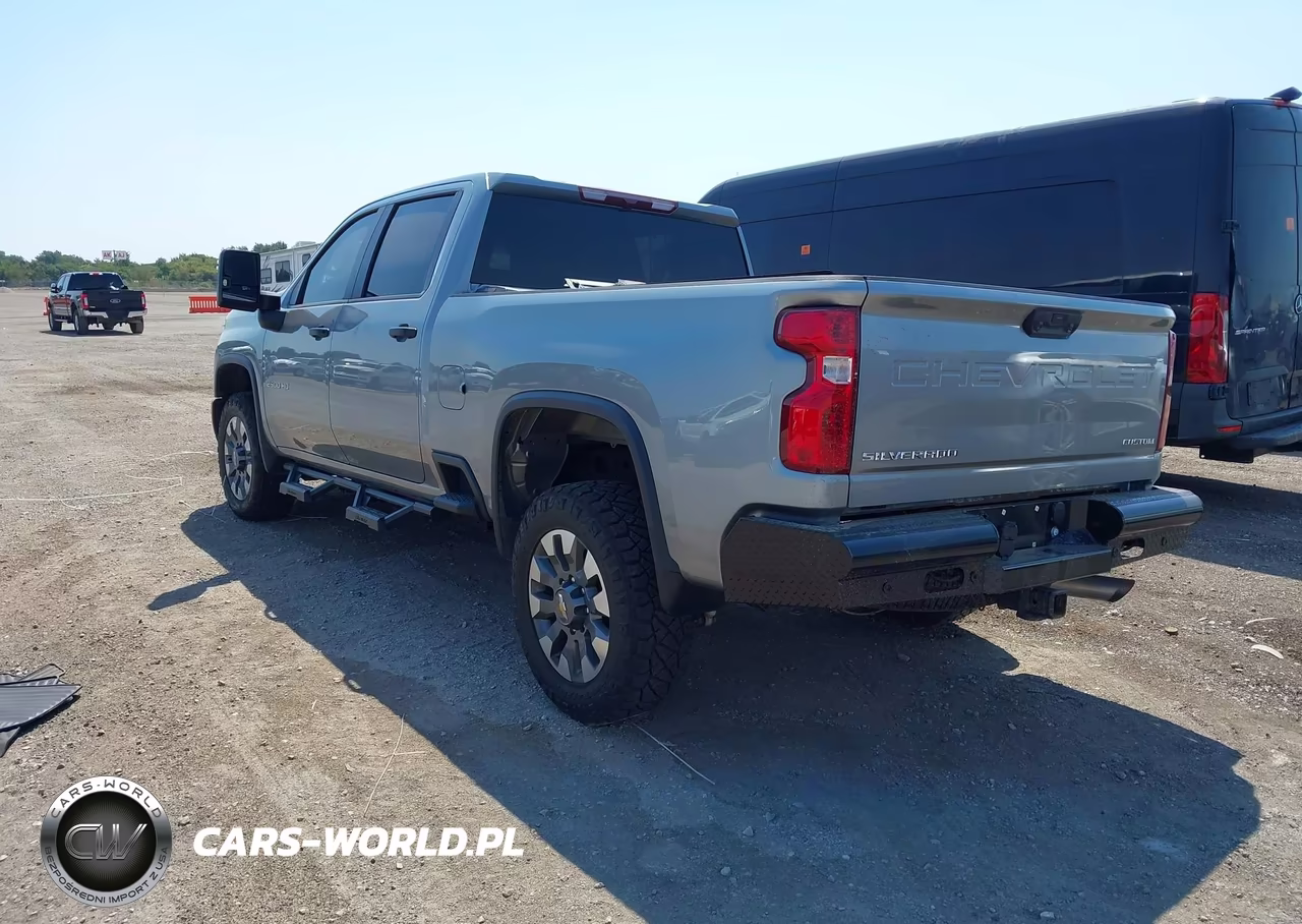 2024 Chevrolet Silverado 2500Hd 4Wd Standard Bed Custom VIN:2GC4YME77R1218297 - 3