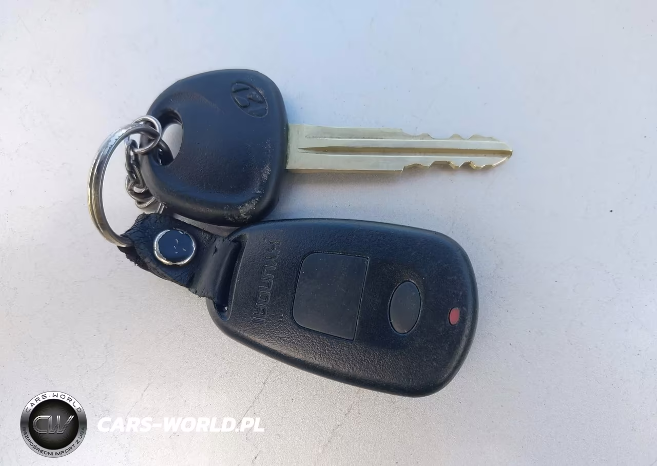 2003 Hyundai Elantra Gls-Gt VIN:KMHDN45D03U676902 - 11