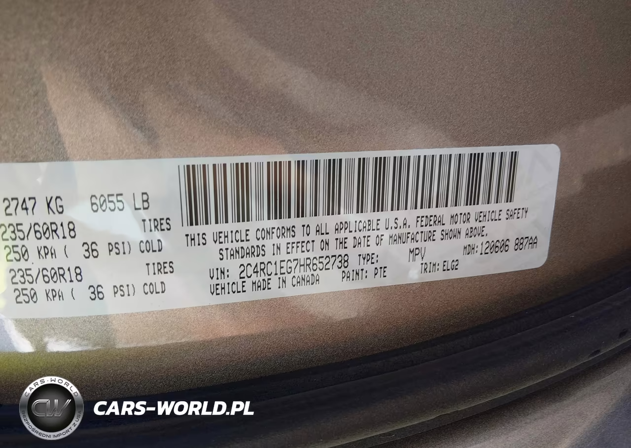 2017 Chrysler Pacifica Touring-L Plus VIN:2C4RC1EG7HR652738 - 9