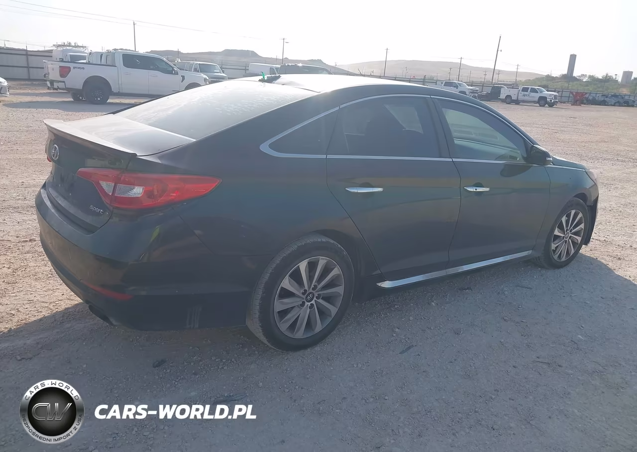 2015 Hyundai Sonata Sport VIN:5NPE34AF0FH046284 - 4