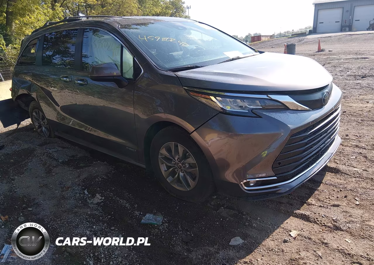 2021 Toyota Sienna Xle
