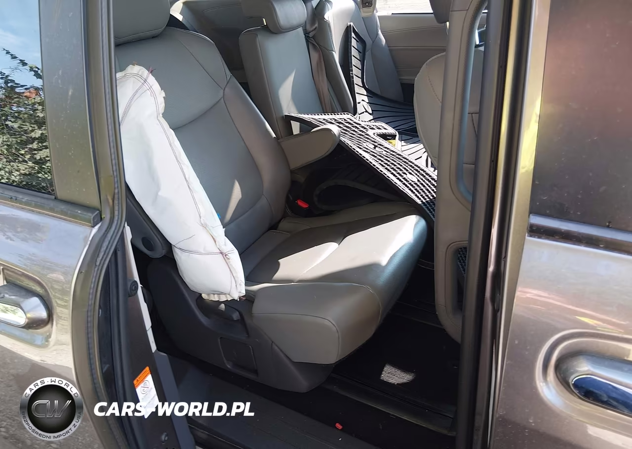 2021 Toyota Sienna Xle VIN:5TDJRKEC0MS066866 - 8