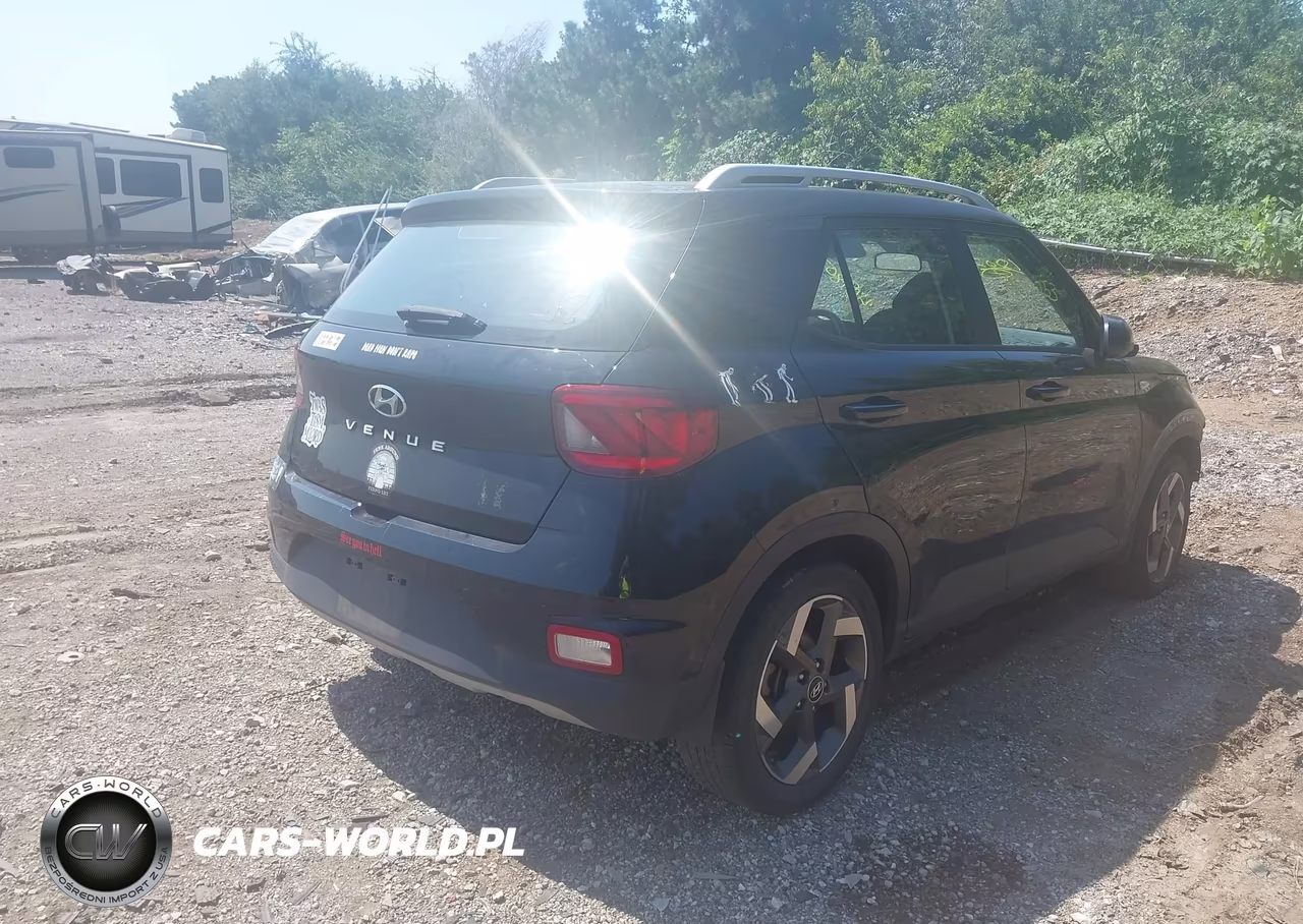 2022 Hyundai Venue Sel VIN:KMHRC8A35NU142135 - 4