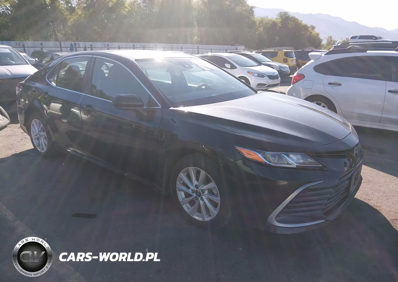 2022 Toyota Camry Le