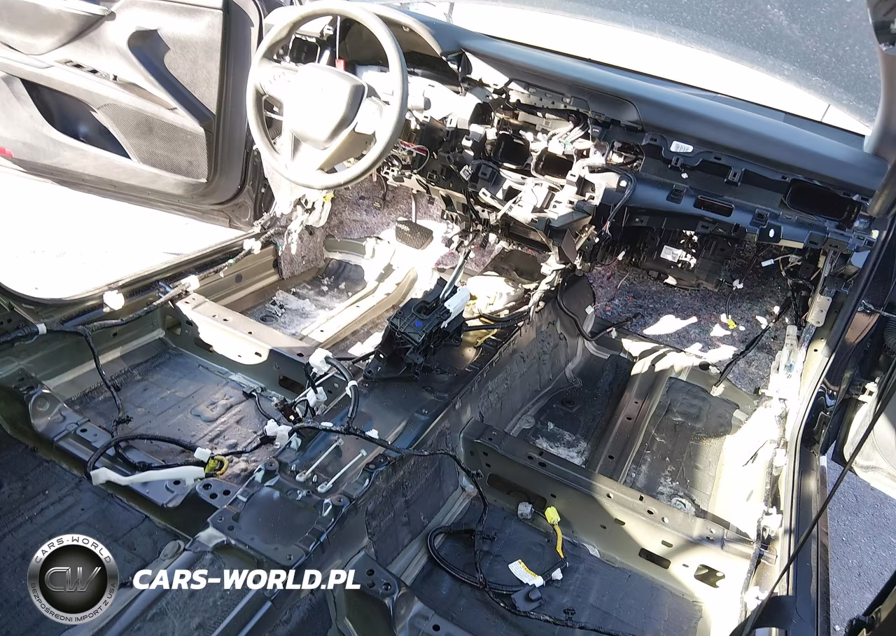 2022 Toyota Camry Le VIN:4T1C11AK9NU634449 - 19