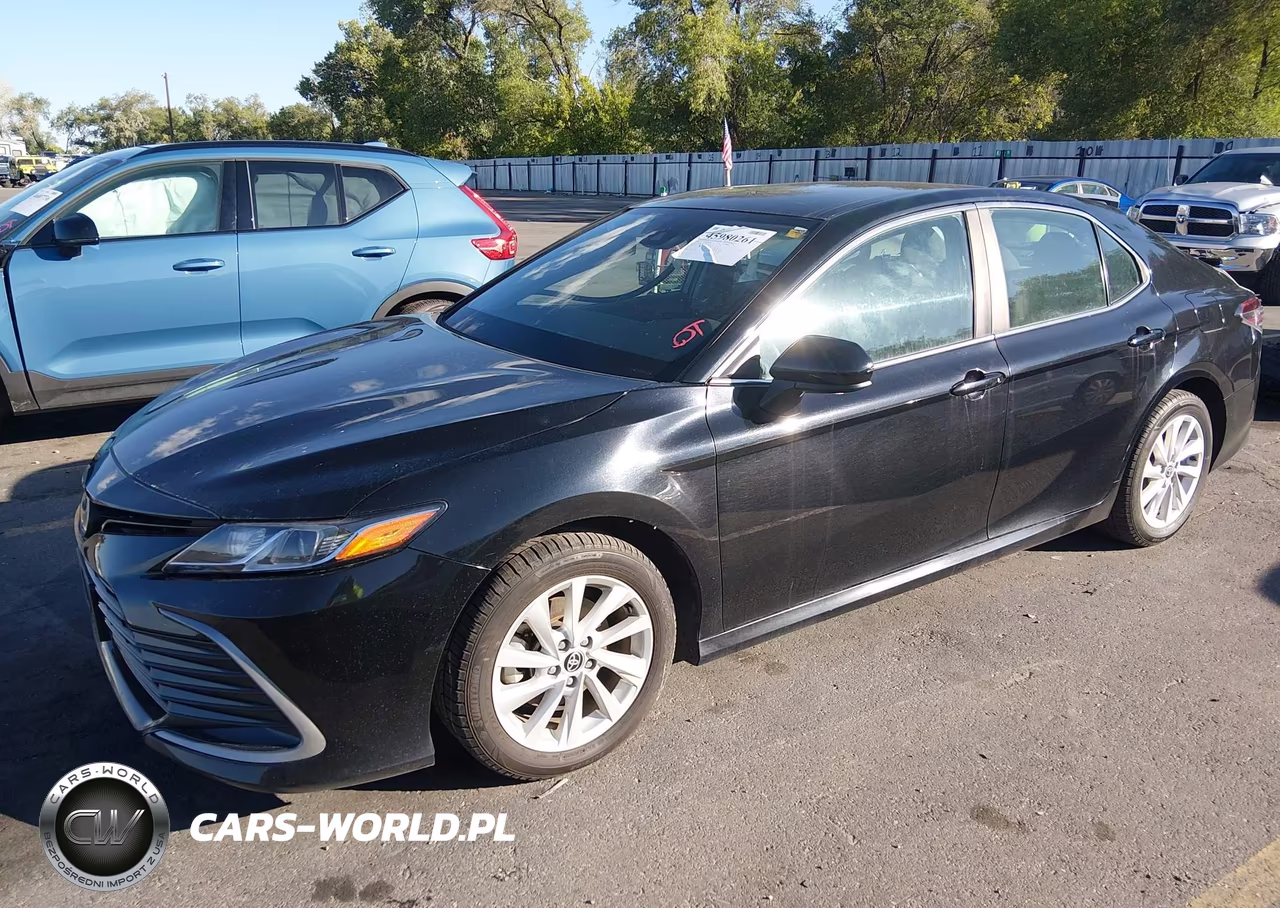 2022 Toyota Camry Le VIN:4T1C11AK9NU634449 - 2