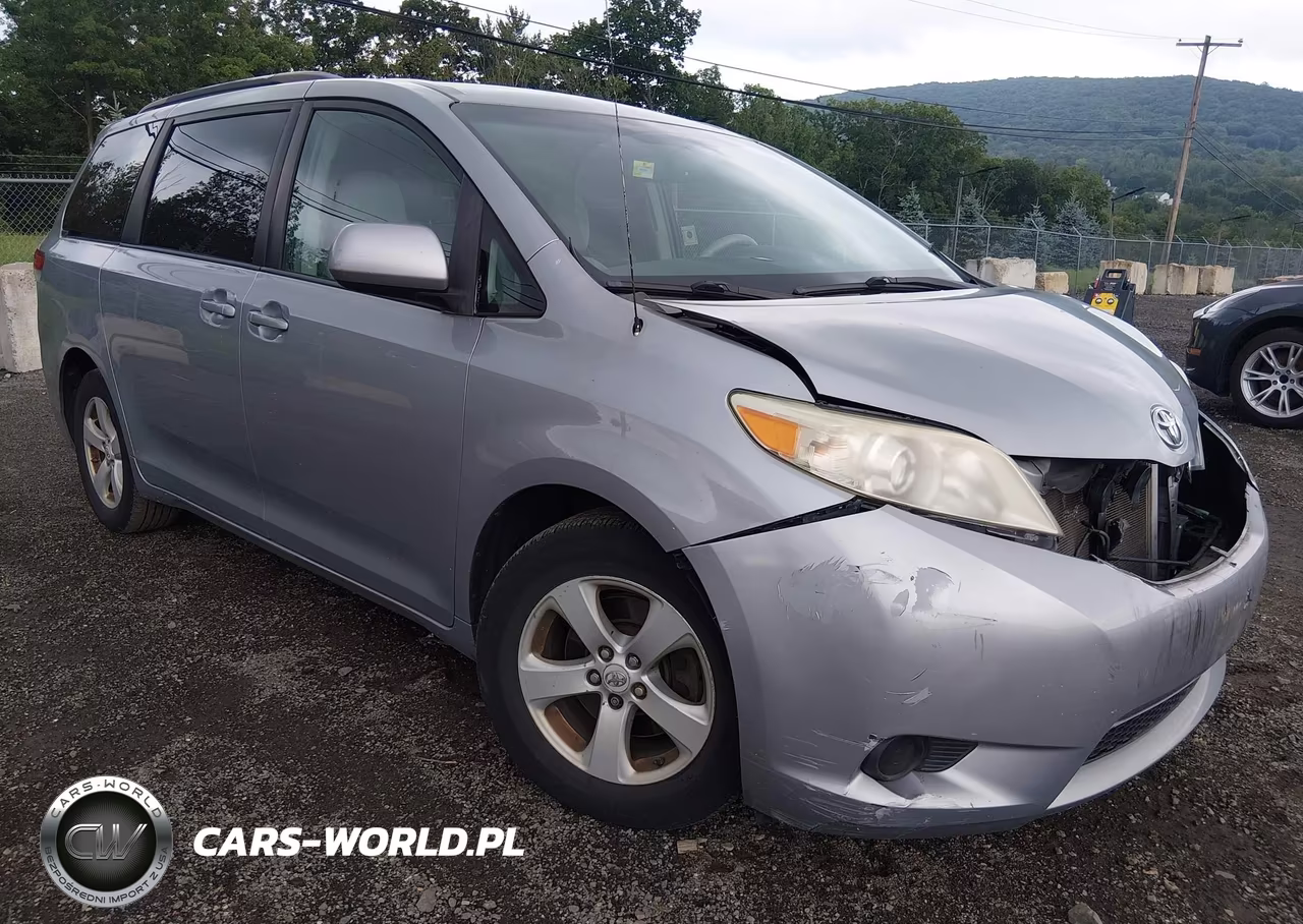 2011 Toyota Sienna Le V6 VIN:5TDKK3DC1BS129857 - 1