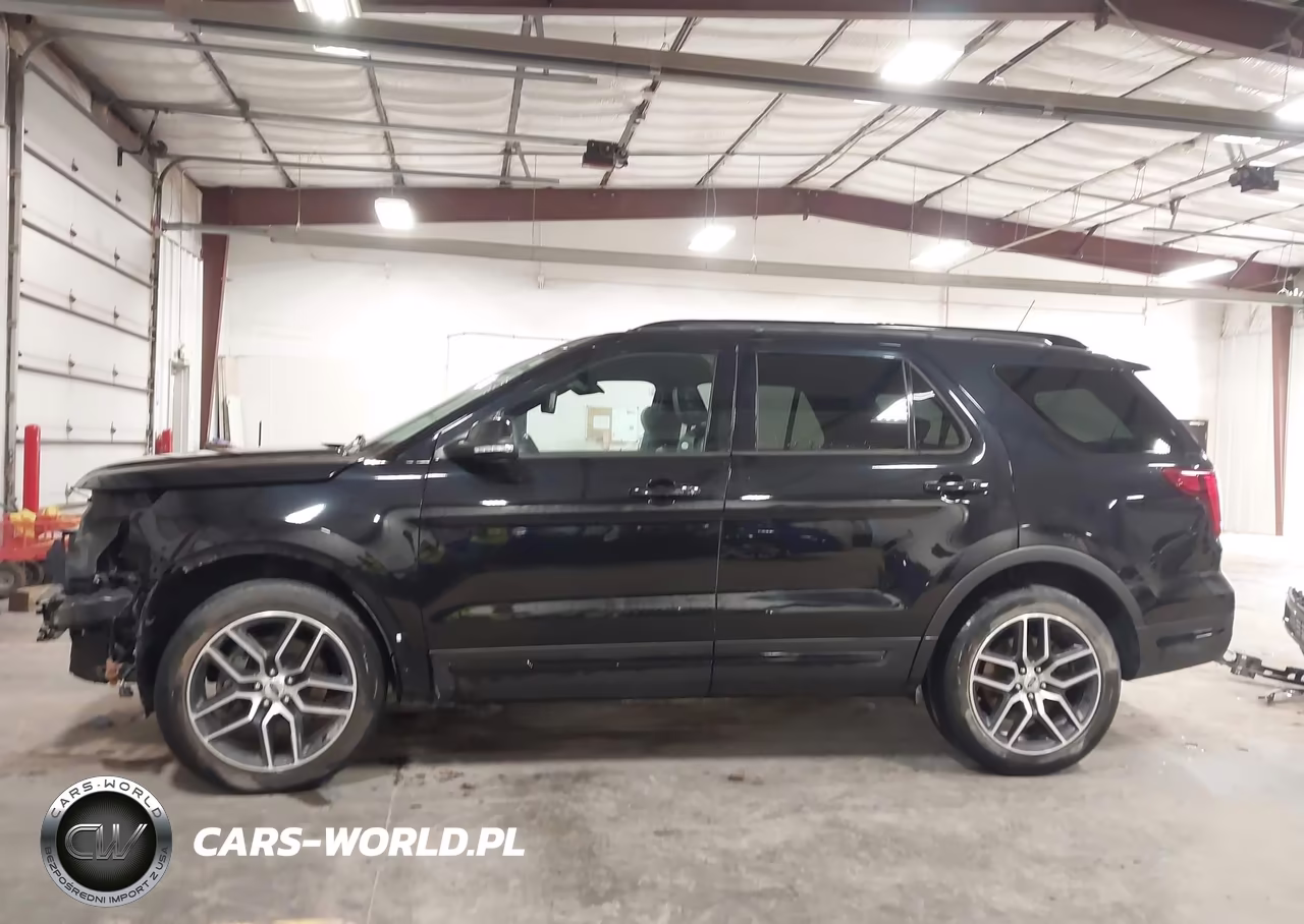 2019 Ford Explorer Sport VIN:1FM5K8GTXKGB04001 - 15