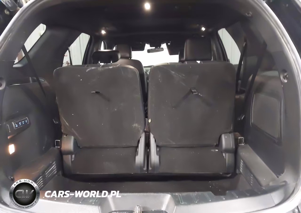 2019 Ford Explorer Sport VIN:1FM5K8GTXKGB04001 - 18
