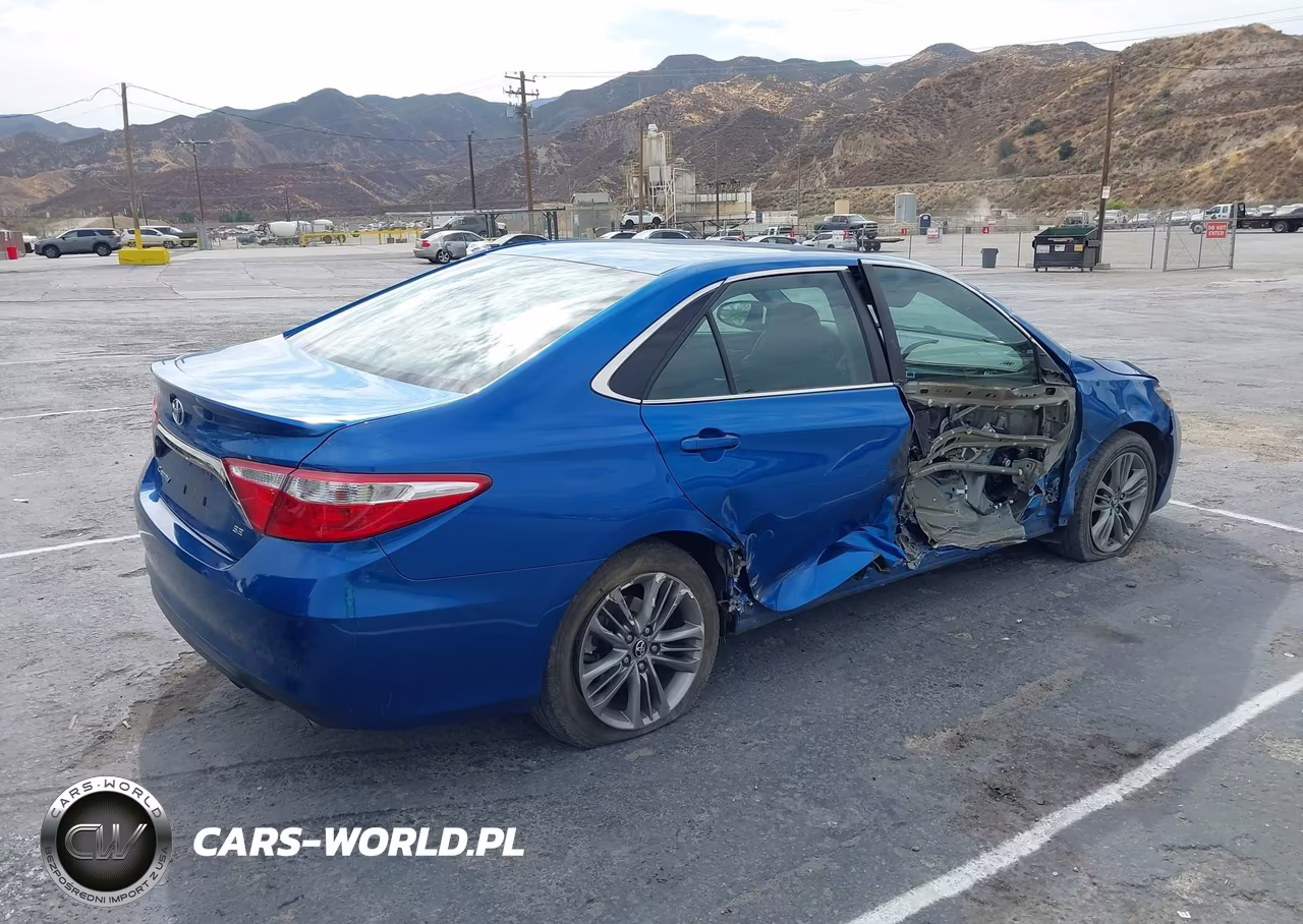 2017 Toyota Camry Se VIN:4T1BF1FKXHU727572 - 4