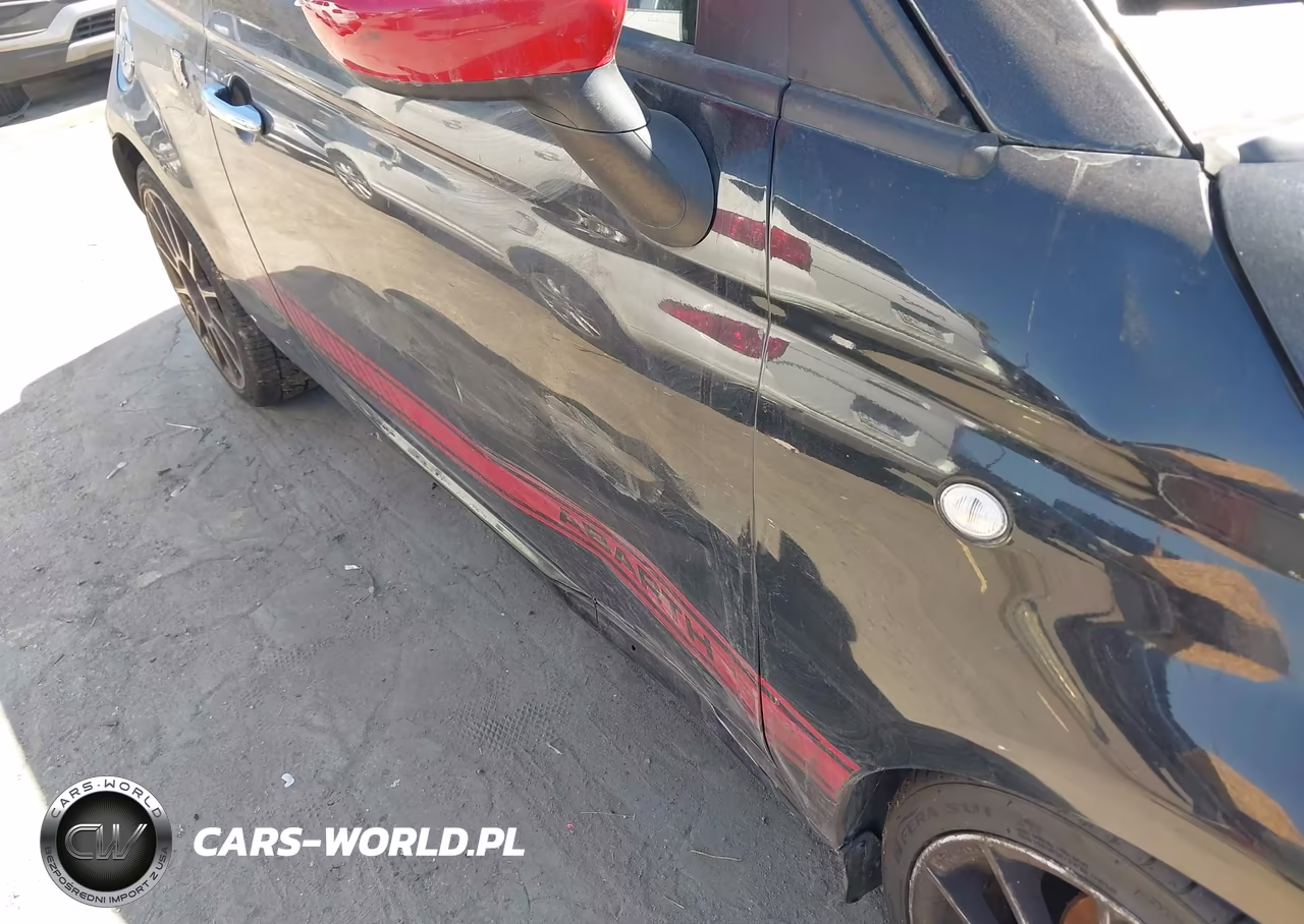2016 Fiat 500 Abarth VIN:3C3CFFFH7GT122111 - 11