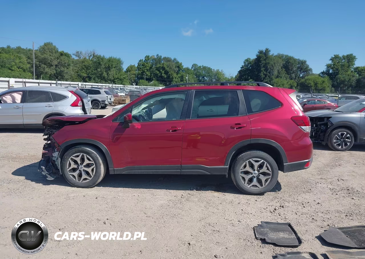 2021 Subaru Forester Premium VIN:JF2SKAFC5MH561801 - 15