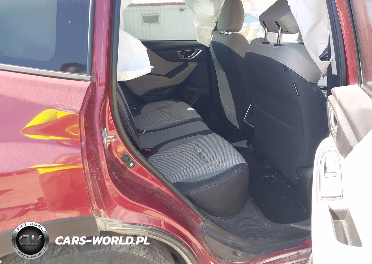 2021 Subaru Forester Premium VIN:JF2SKAFC5MH561801 - 8