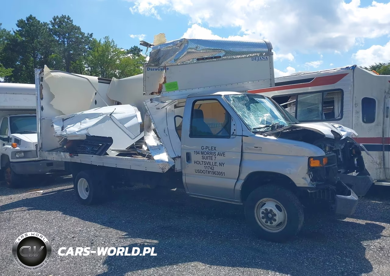 2016 Ford E-450 Cutaway VIN:1FDXE4FS4GDC53711 - 13