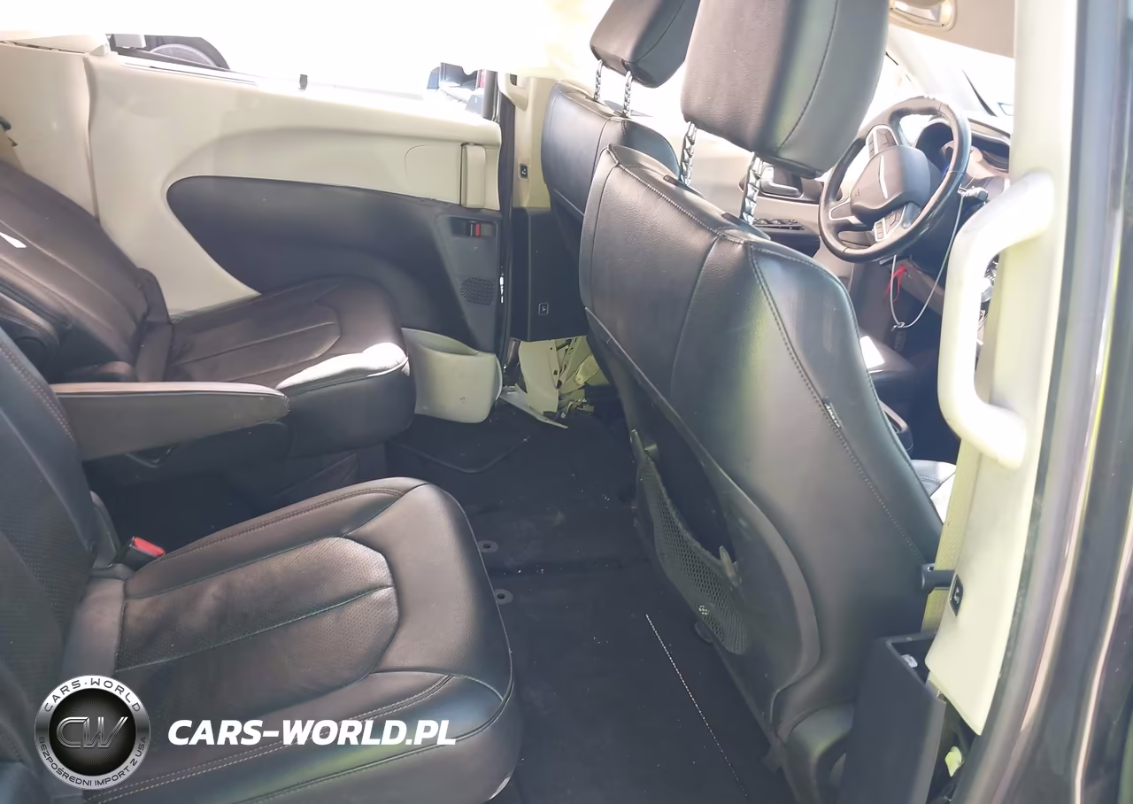 2020 Chrysler Pacifica Touring L VIN:2C4RC1BG1LR268743 - 8