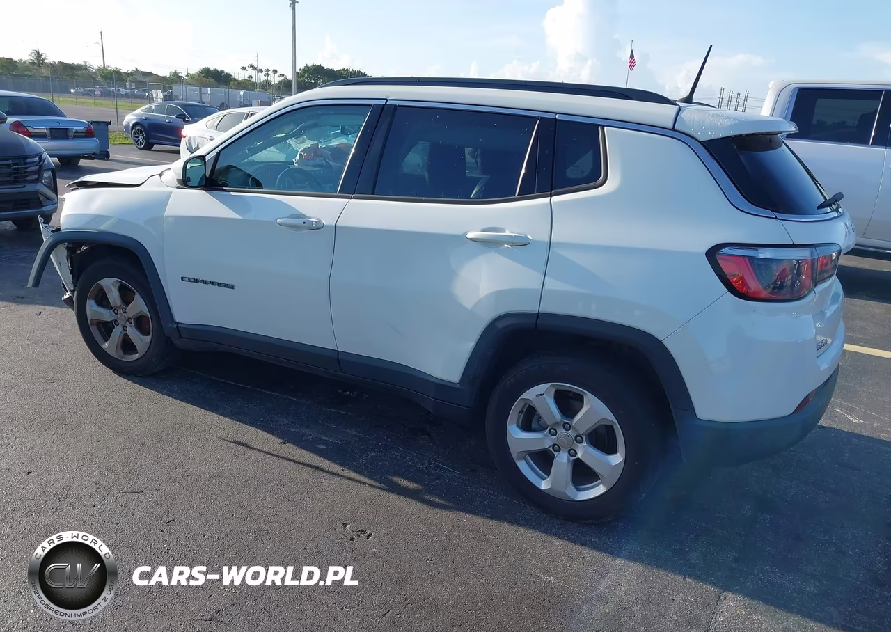 2017 Jeep New Compass Latitude Fwd VIN:3C4NJCBB9HT669241 - 3