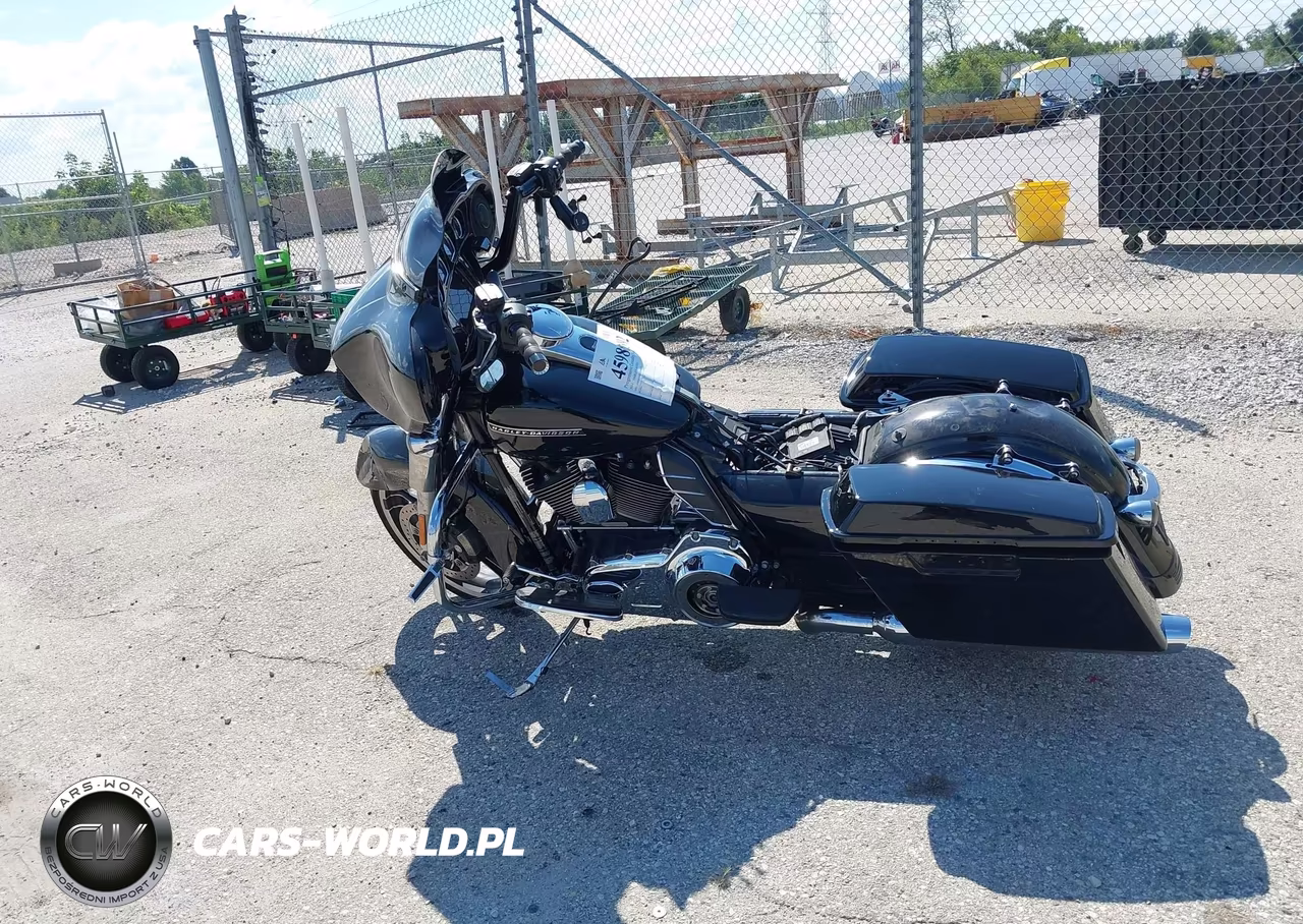 2014 Harley-Davidson Flhx Street Glide VIN:1HD1KBM1XEB608213 - 13