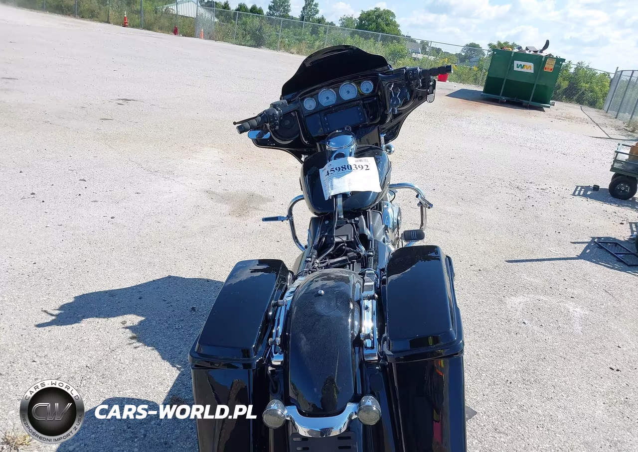 2014 Harley-Davidson Flhx Street Glide VIN:1HD1KBM1XEB608213 - 6