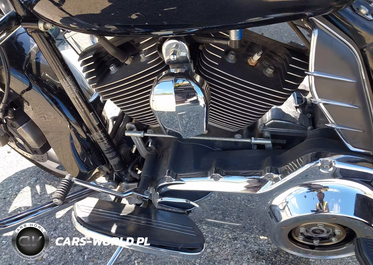 2014 Harley-Davidson Flhx Street Glide VIN:1HD1KBM1XEB608213 - 9