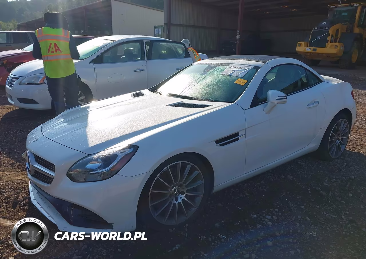 2018 Mercedes-Benz Slc 300 VIN:WDDPK3JA4JF149033 - 2