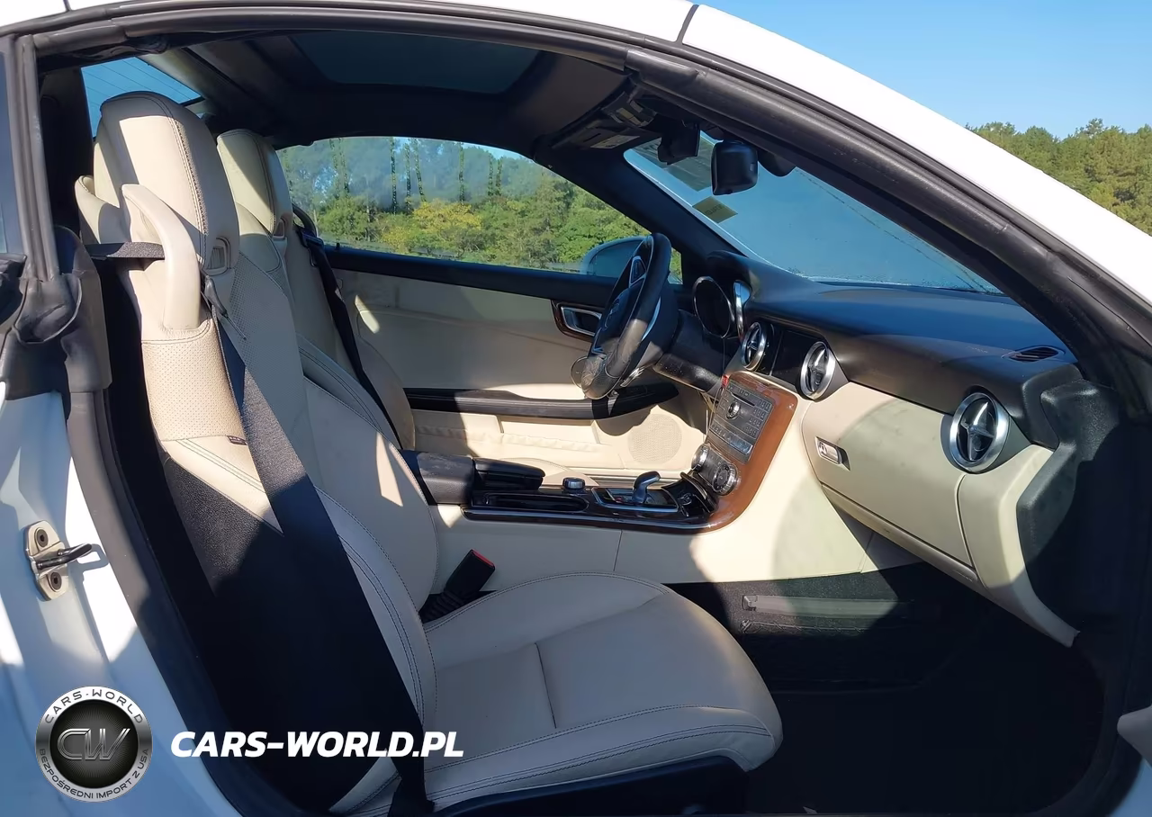2018 Mercedes-Benz Slc 300 VIN:WDDPK3JA4JF149033 - 5