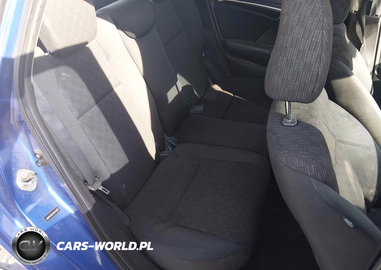 2015 Honda Fit Lx VIN:3HGGK5H50FM724803 - 8
