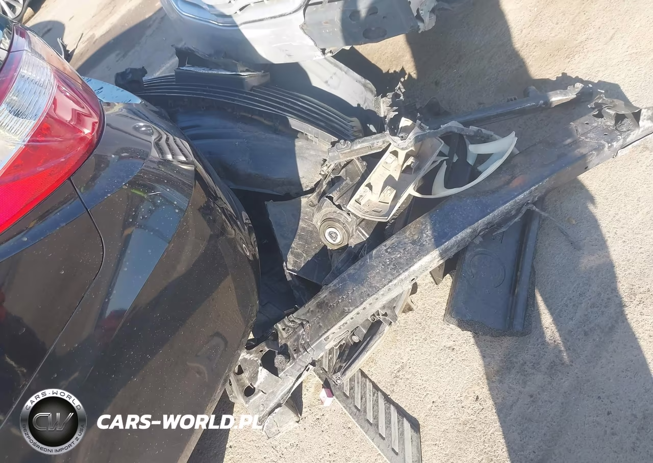 2016 Toyota Camry Le VIN:4T1BF1FK0GU196929 - 12