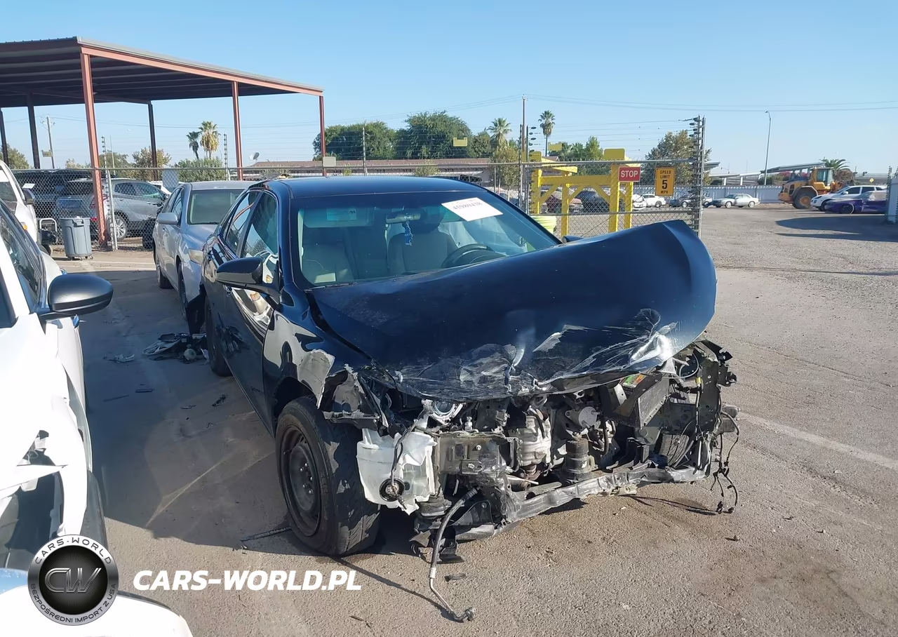 2016 Toyota Camry Le VIN:4T1BF1FK0GU196929 - 14