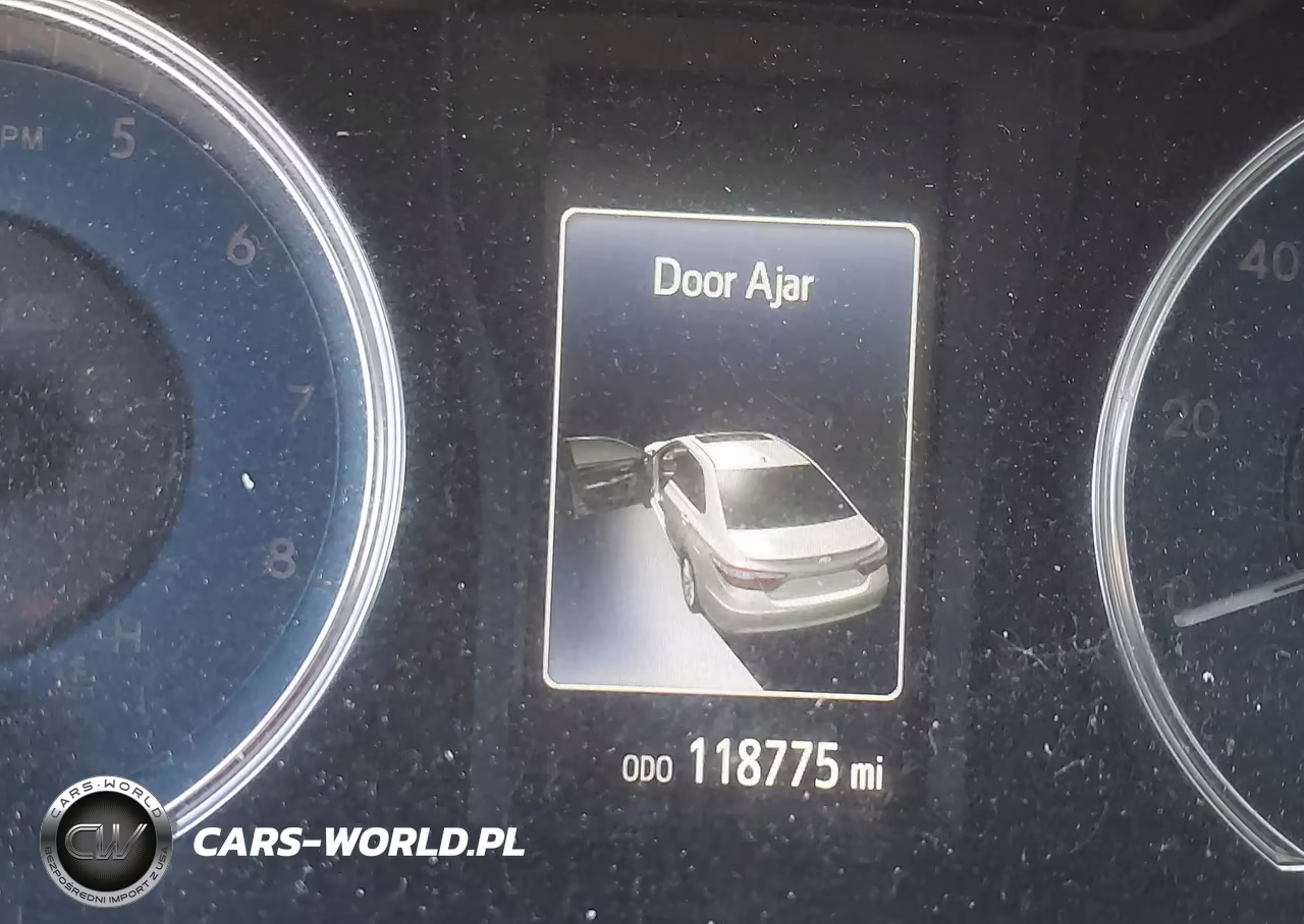 2016 Toyota Camry Le VIN:4T1BF1FK0GU196929 - 16