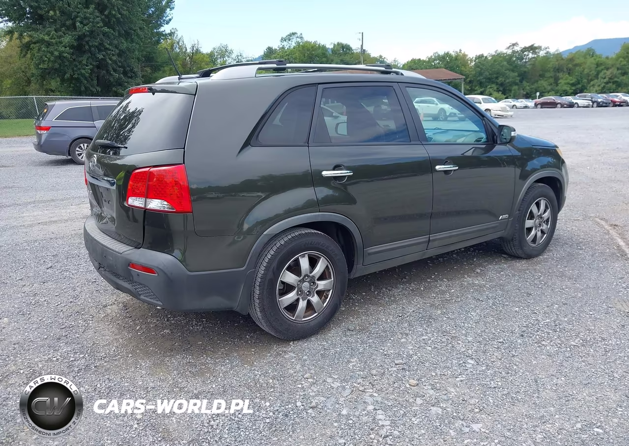 2012 Kia Sorento Lx VIN:5XYKTCA61CG212490 - 4
