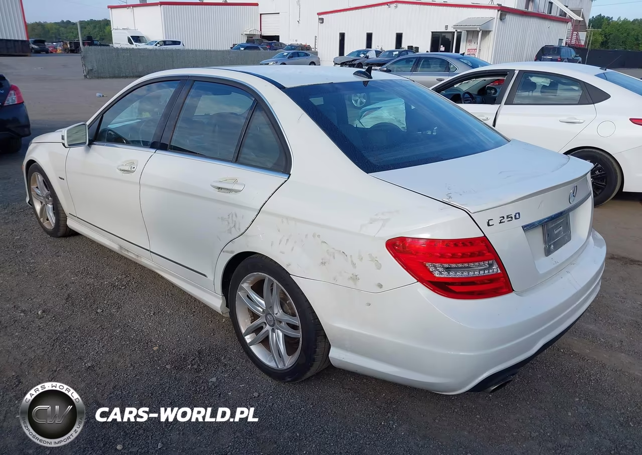2012 Mercedes-Benz C 250 Sport VIN:WDDGF4HB7CR232112 - 3
