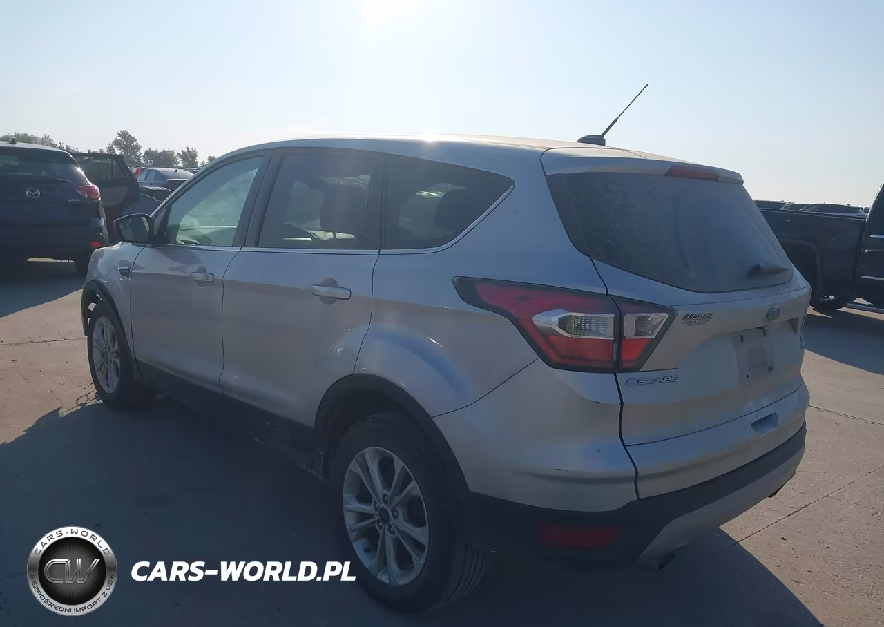 2017 Ford Escape Se VIN:1FMCU0GD7HUA13743 - 3