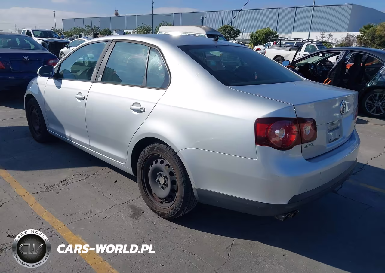 2010 Volkswagen Jetta S VIN:3VWJZ7AJ5AM013851 - 3