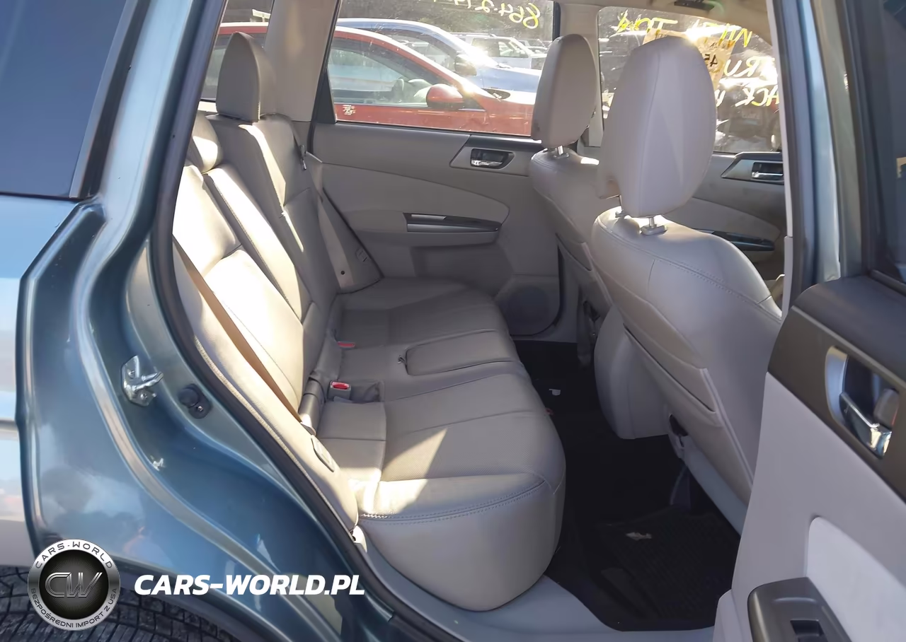 2011 Subaru Forester 2.5X Limited VIN:JF2SHAEC8BH738841 - 8