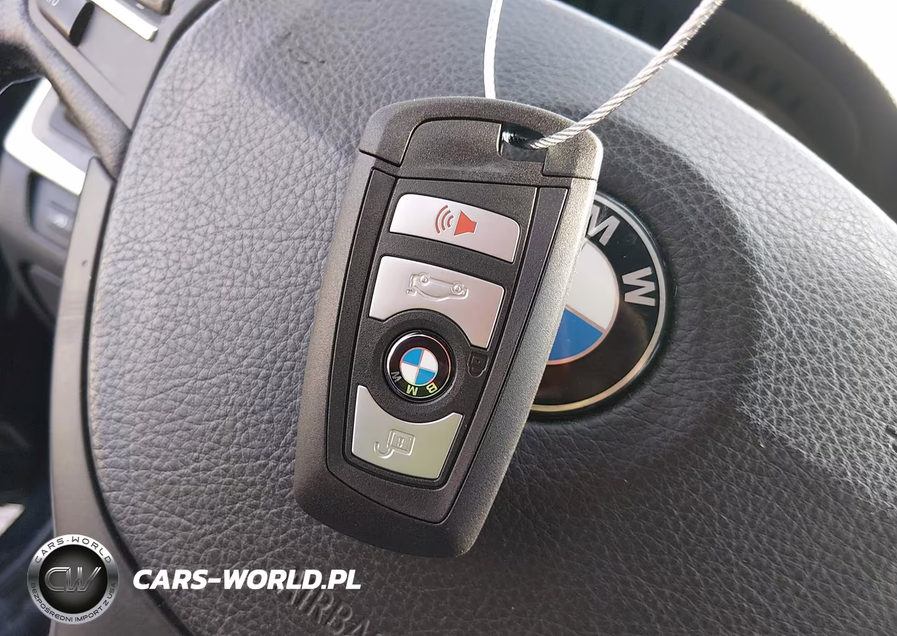 2013 BMW 528I xDrive VIN:WBAXH5C59DD112884 - 11