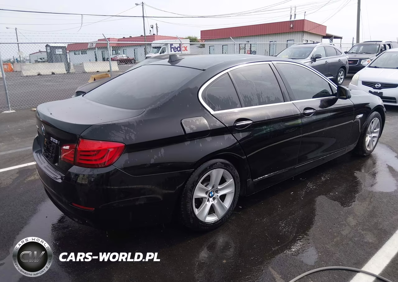 2013 BMW 528I xDrive VIN:WBAXH5C59DD112884 - 4