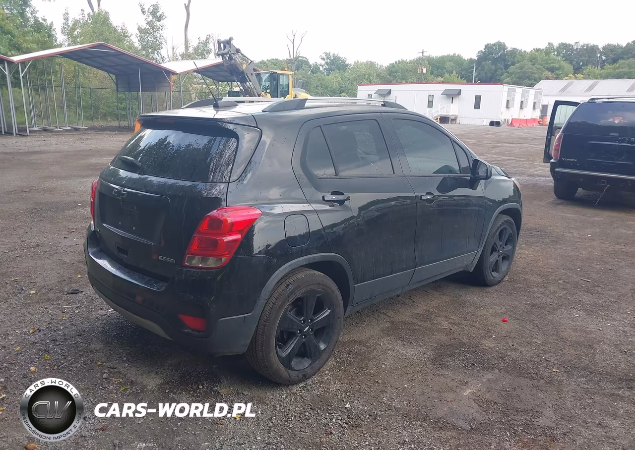 2018 Chevrolet Trax Premier VIN:KL7CJMSB3JB715485 - 4