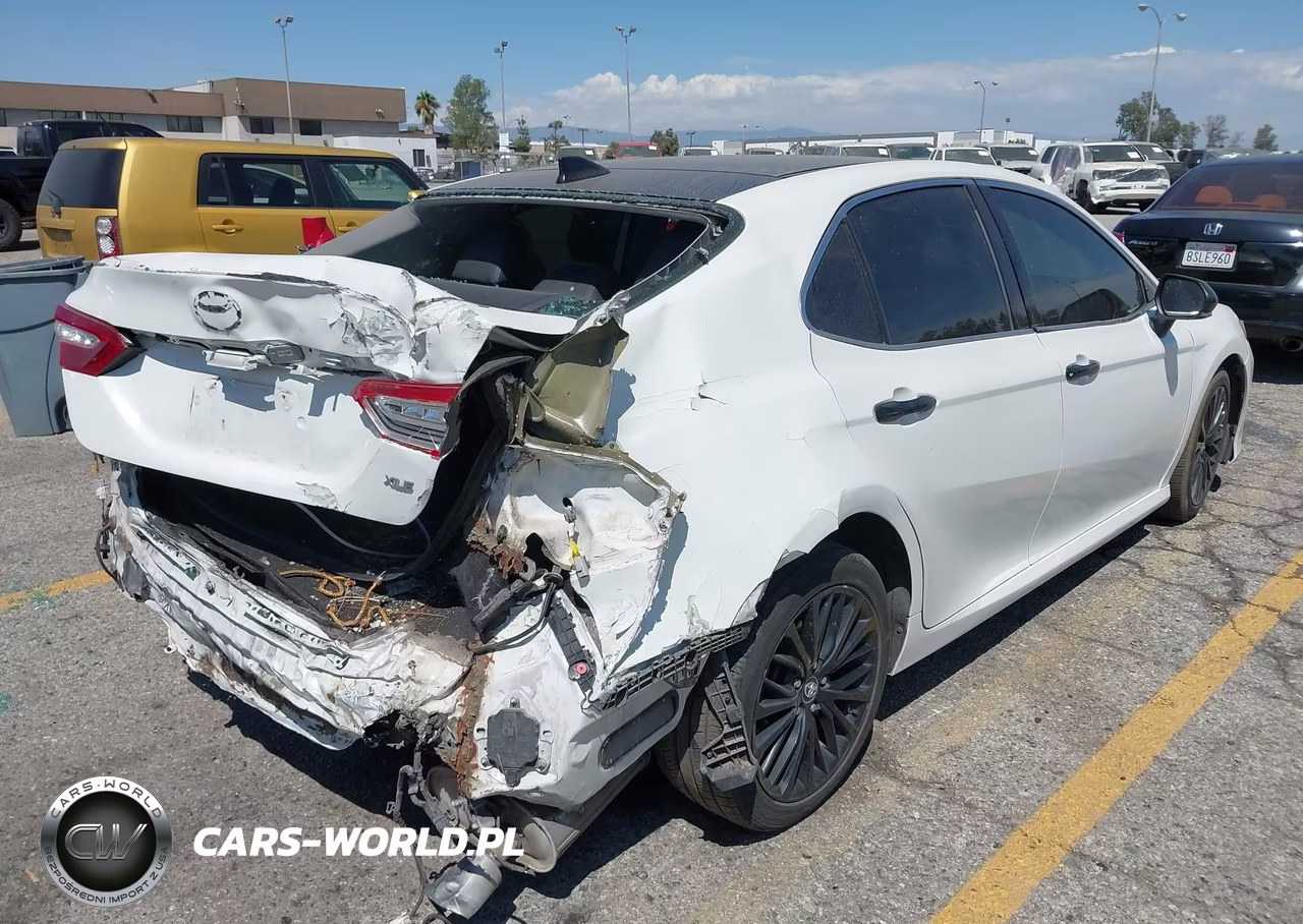 2019 Toyota Camry Xle VIN:4T1B11HK1KU792135 - 4