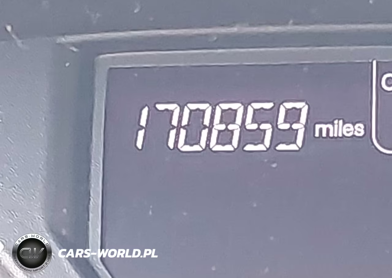 2016 Honda Odyssey Se VIN:5FNRL5H34GB116484 - 16