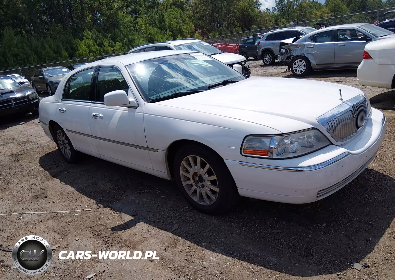 2007 Lincoln Town Car Signature