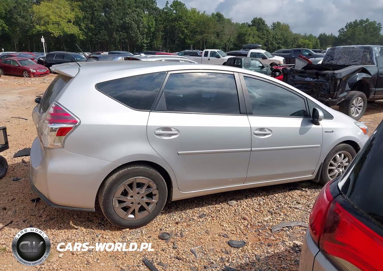 2016 Toyota Prius V Four VIN:JTDZN3EU3GJ048716 - 13