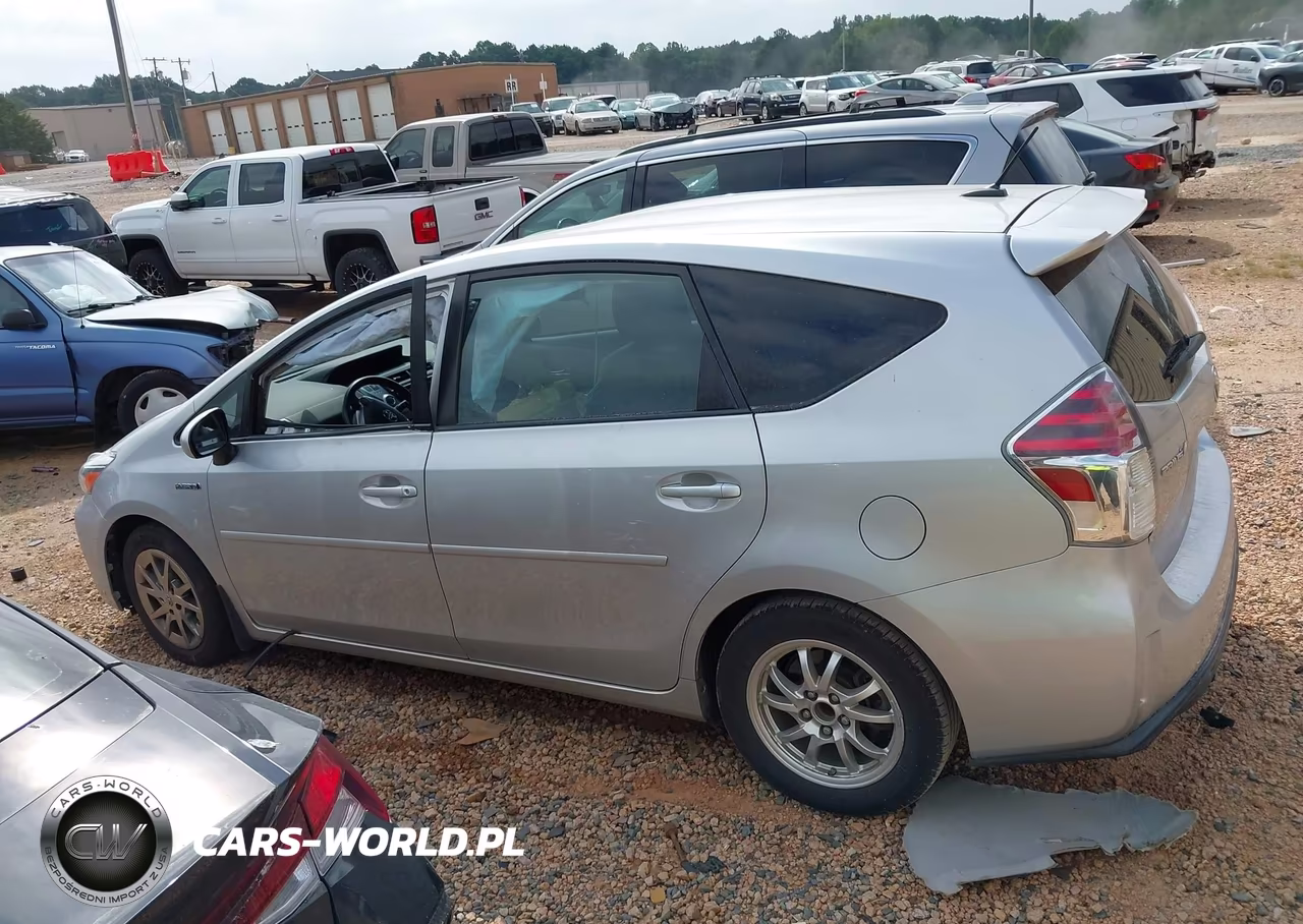2016 Toyota Prius V Four VIN:JTDZN3EU3GJ048716 - 14