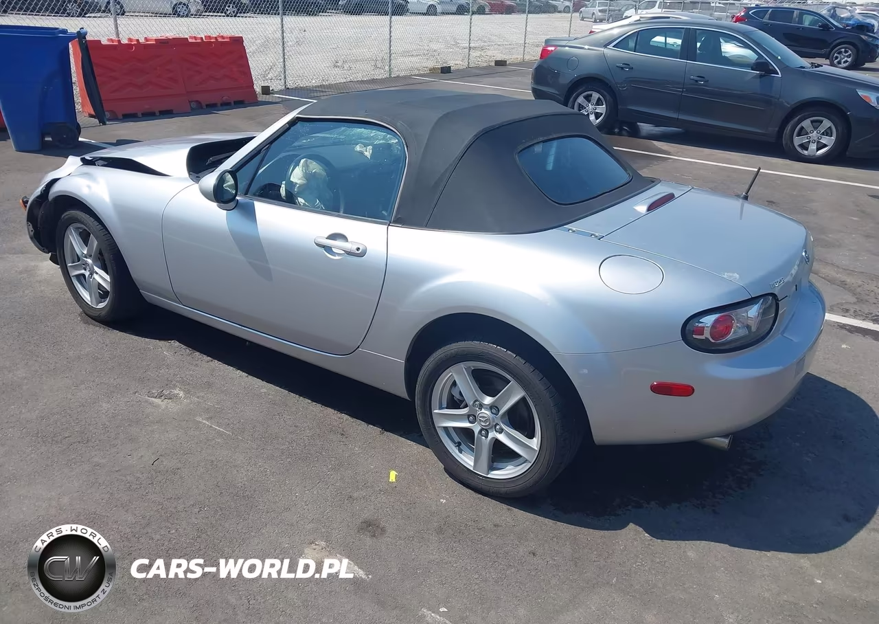 2006 Mazda Mx-5 Touring VIN:JM1NC25F660118357 - 3