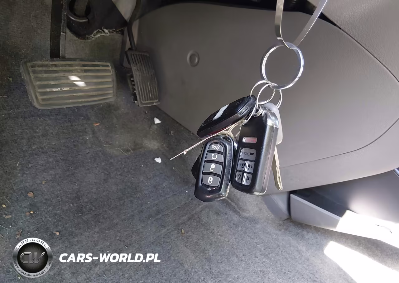 2016 Honda Odyssey Ex-L VIN:5FNRL5H65GB128430 - 11