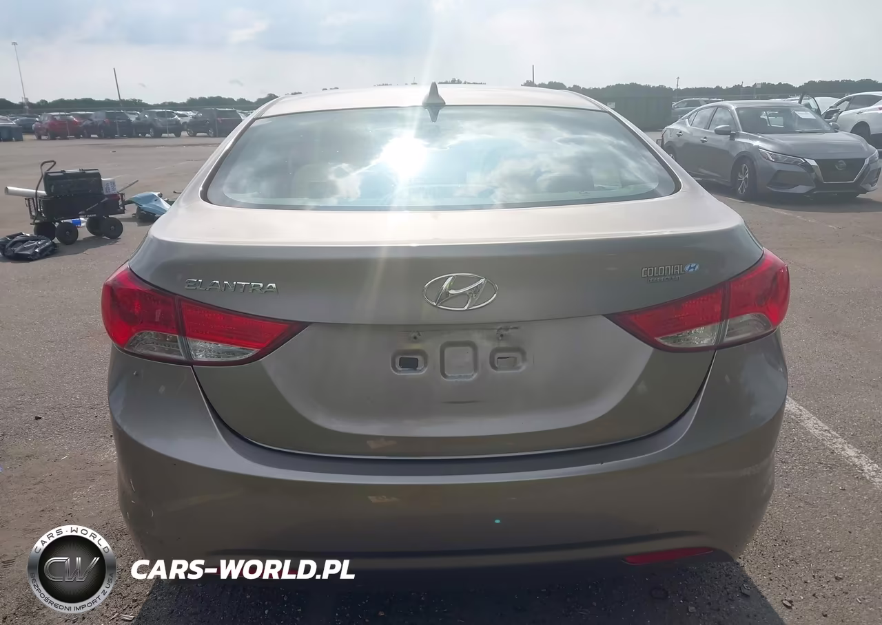 2013 Hyundai Elantra Gls VIN:5NPDH4AE8DH326083 - 16