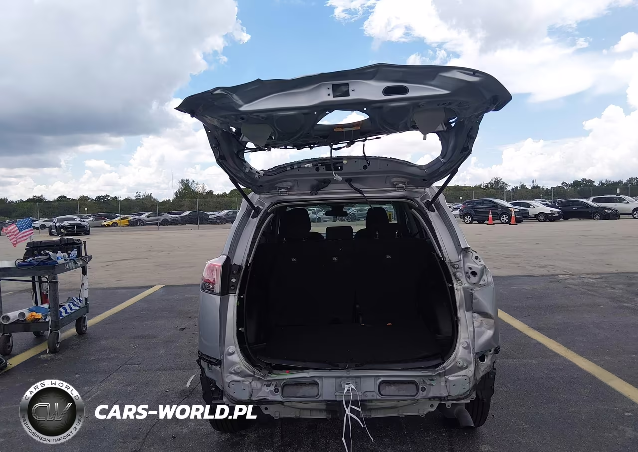 2018 Toyota Rav4 Le VIN:2T3ZFREV9JW488408 - 17
