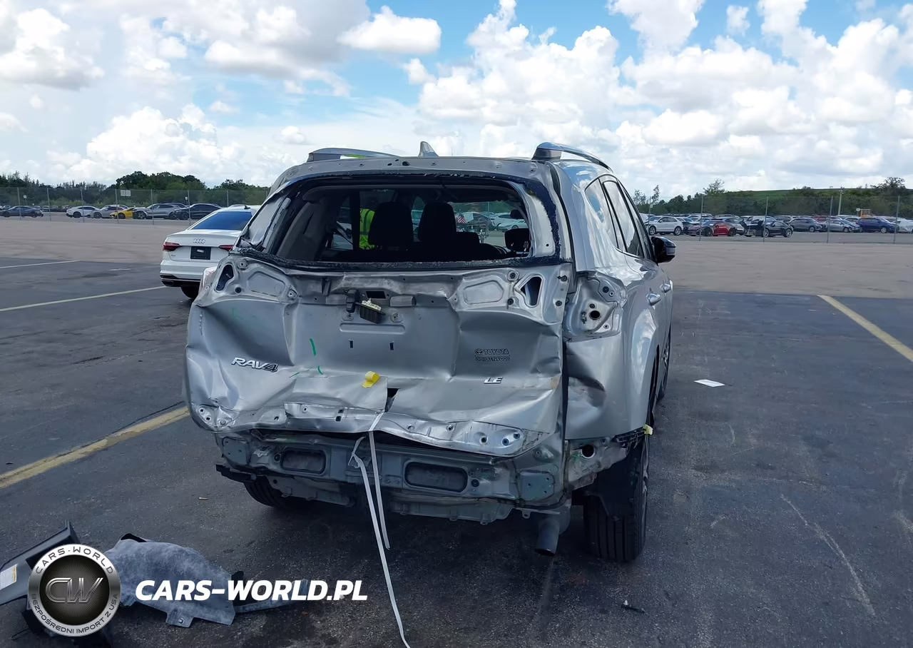 2018 Toyota Rav4 Le VIN:2T3ZFREV9JW488408 - 18