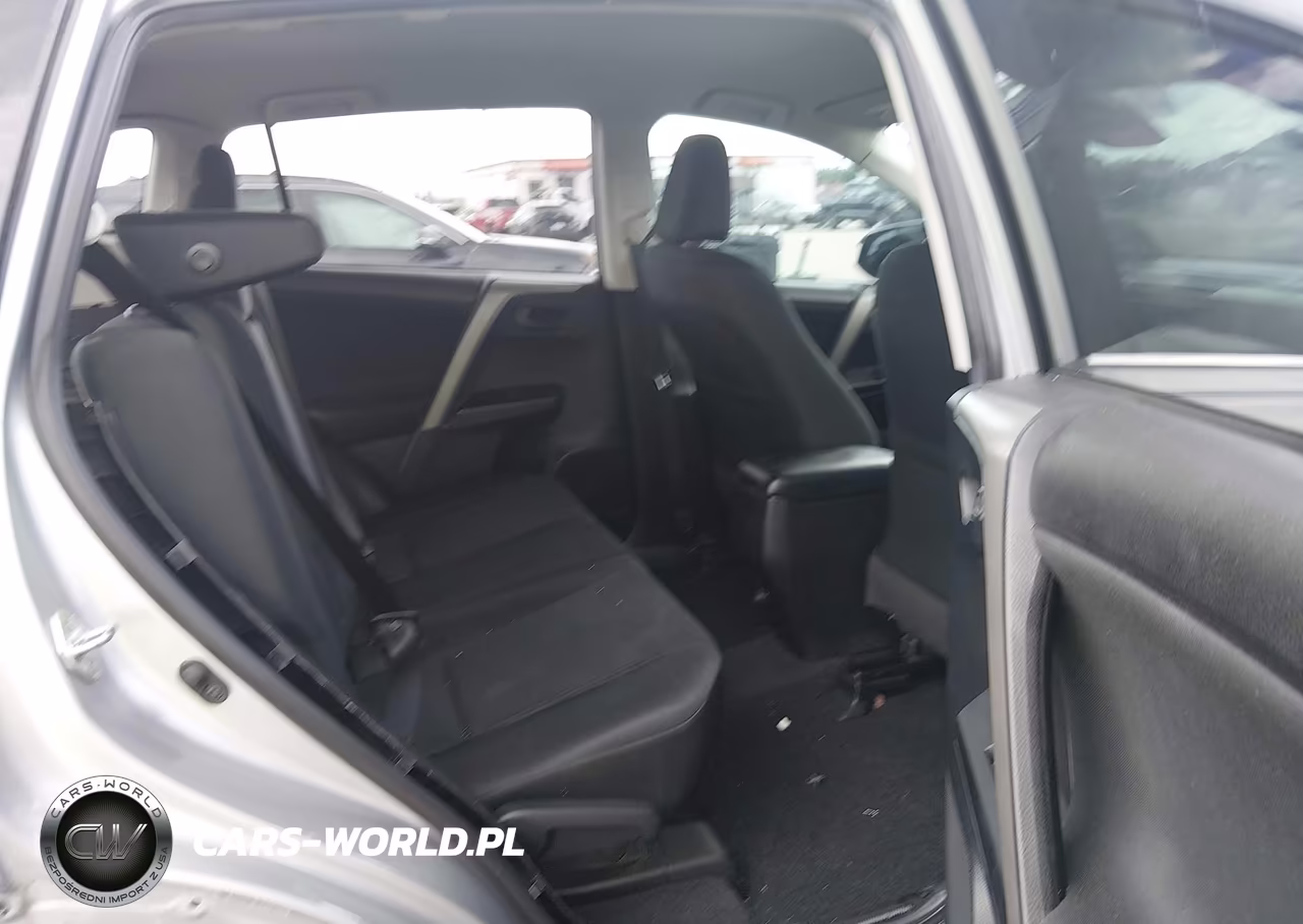2018 Toyota Rav4 Le VIN:2T3ZFREV9JW488408 - 8